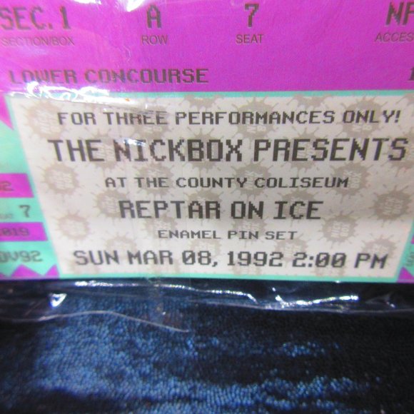 Reptar On Ice Pins Nick Box Exclusive Nickelodeon - Picture 2 of 6